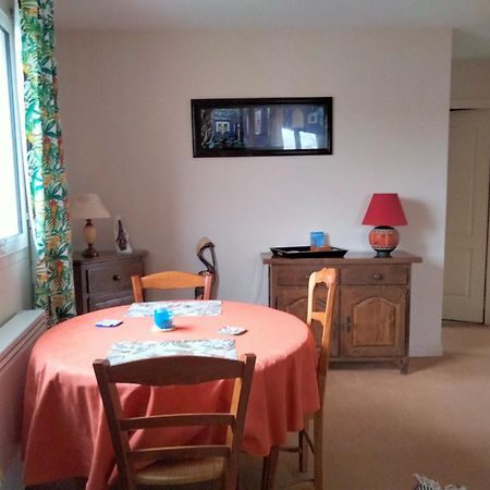 Chambre A Louer Chez L'Habitant Payre Buitenkant foto